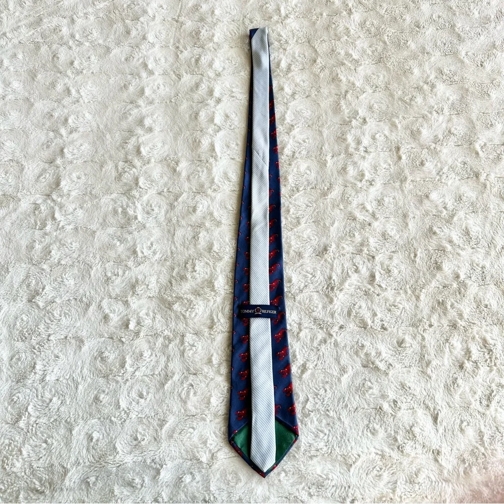 Vintage Tommy Hilfiger Necktie Mens Blue Lobster Coastal Nautical Silk USA Vtg